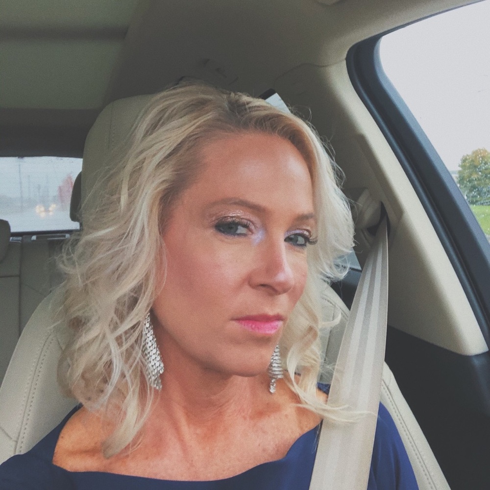 Meet your Posher, Jennifer